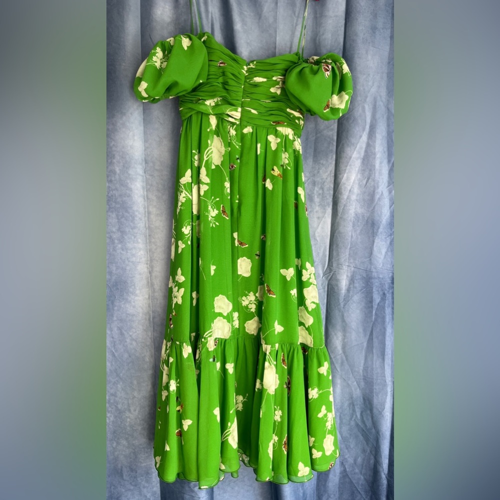 Giambattista Valli
Floral Off-The-Shoulder Puff-Sleeve Chiffon Midi Dress - Picture 2 of 5